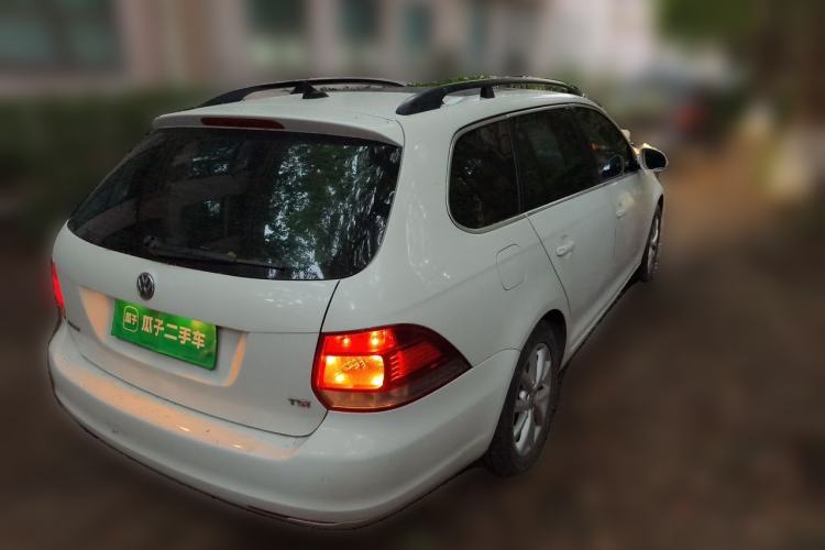 Used Volkswagen Golf 2011 1.4 TSI Luxury Touring Edition Rear Right 45 Deg