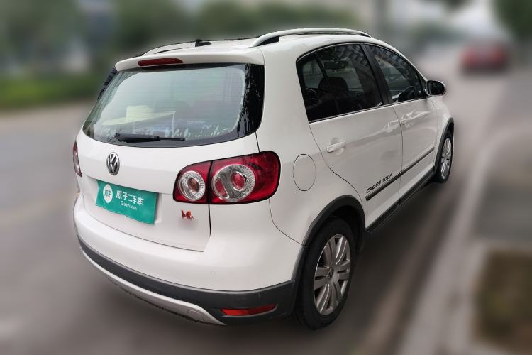 Used Volkswagen Golf 2011 1.4TSI Cross Golf Rear Right 45 Deg