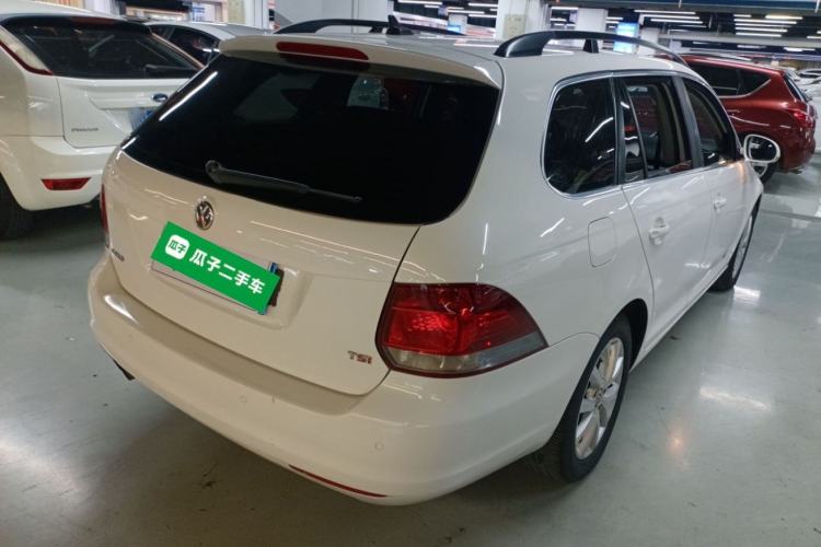 Used Volkswagen Golf 2011 1.4 TSI Luxury Touring Edition Rear Right 45 Deg