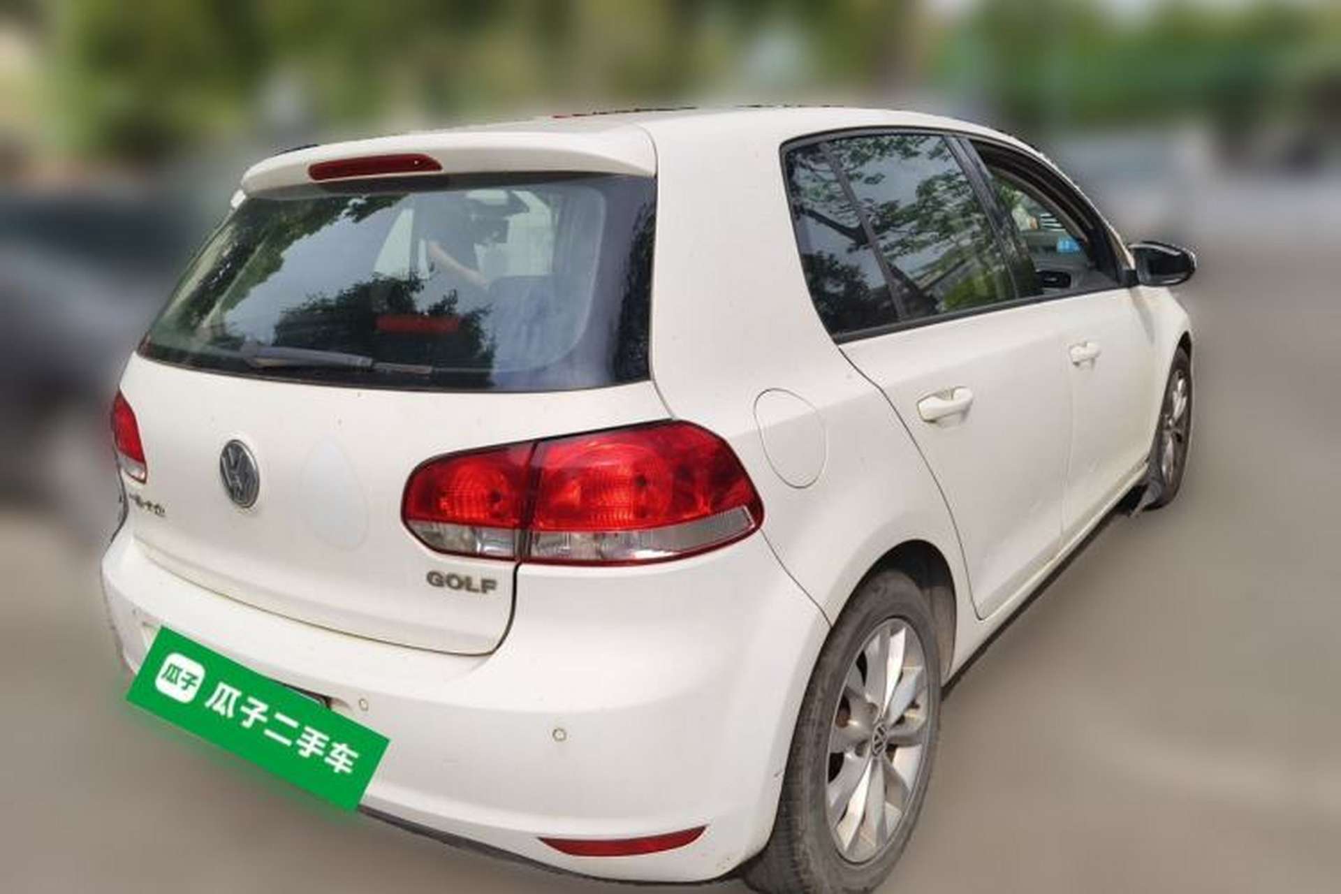Used Volkswagen Golf 2011 1.6L Automatic Comfort Model Rear Right 45 Deg