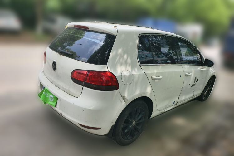 Used Volkswagen Golf 2011 1.4 TSI Automatic Comfort Model Rear Right 45 Deg