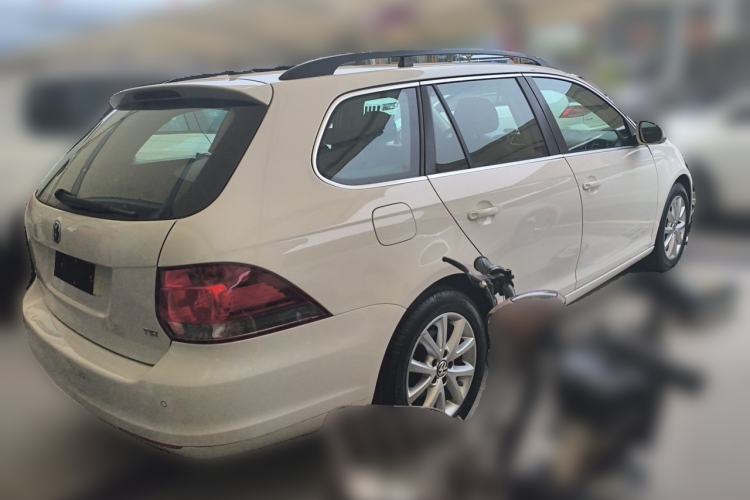Used Volkswagen Golf 2011 1.4 TSI Luxury Touring Edition Rear Right 45 Deg