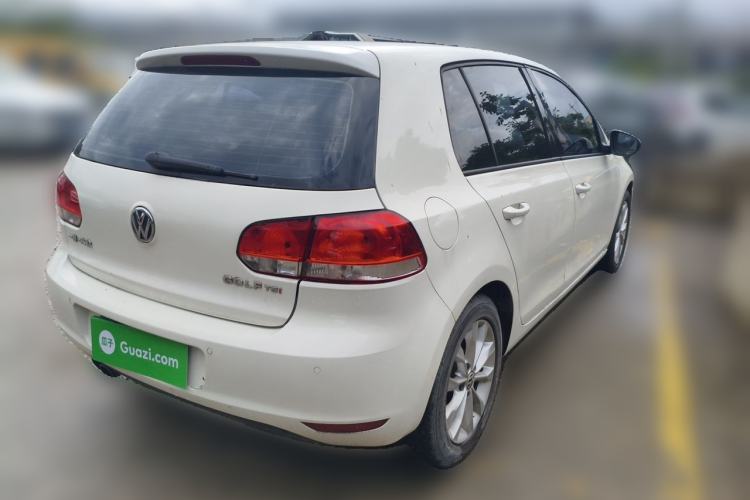 Used Volkswagen Golf 2011 1.4 TSI Automatic Comfort Model Rear Right 45 Deg