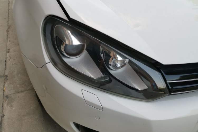 Used Volkswagen Golf  Right Front Headlight