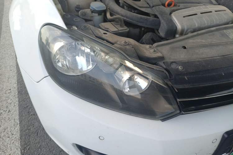 Used Volkswagen Golf 2011 1.4 TSI Comfort Travel Edition Right Front Headlight