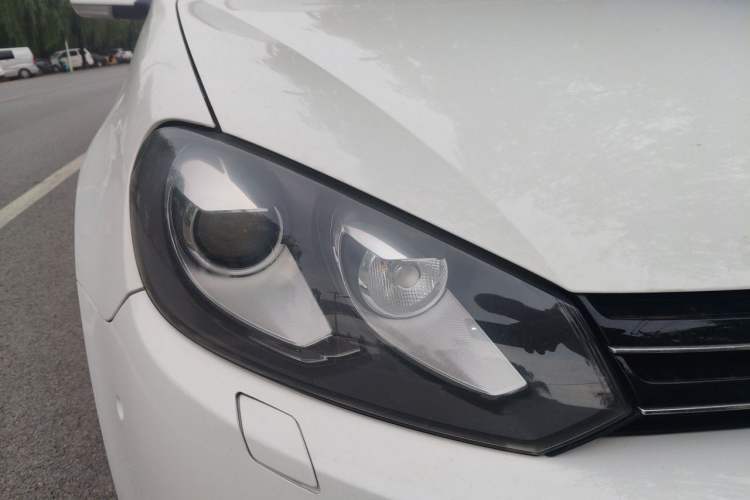 Used Volkswagen Golf 2011 1.4 TSI Luxury Touring Edition Right Front Headlight
