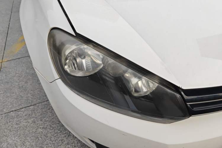 Used Volkswagen Golf 2011 1.6 Manual Fashion Edition Right Front Headlight