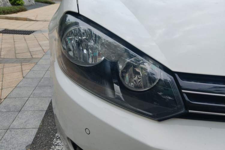 Used Volkswagen Golf 2011 1.4 TSI Comfort Travel Edition Right Front Headlight
