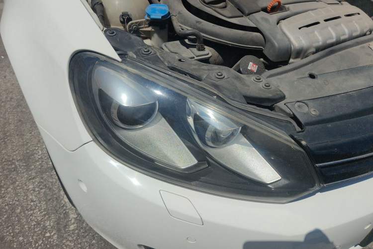 Used Volkswagen Golf 2011 1.4 TSI Luxury Touring Edition Right Front Headlight