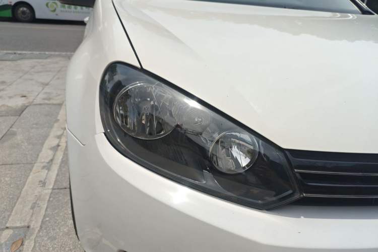 Used Volkswagen Golf 2011 1.4 TSI Manual Comfort Edition Right Front Headlight
