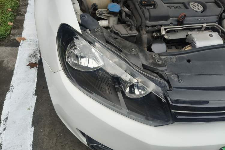 Used Volkswagen Golf 2011 1.4 TSI Automatic Comfort Model Right Front Headlight