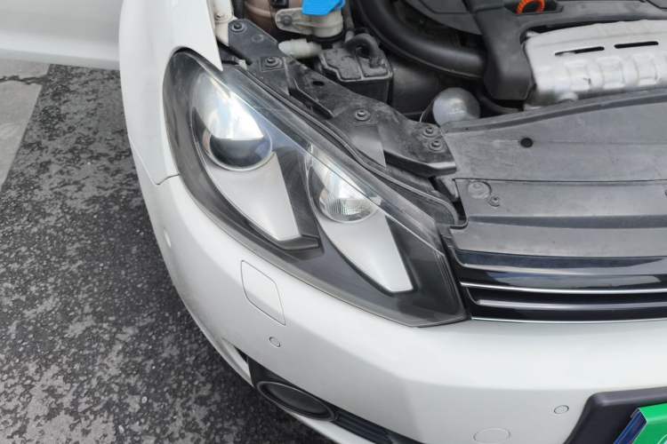 Used Volkswagen Golf 2011 1.4 TSI Luxury Touring Edition Right Front Headlight