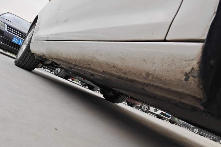 Used Volkswagen Golf 2011 1.4 TSI Luxury Touring Edition Right Side Sill
