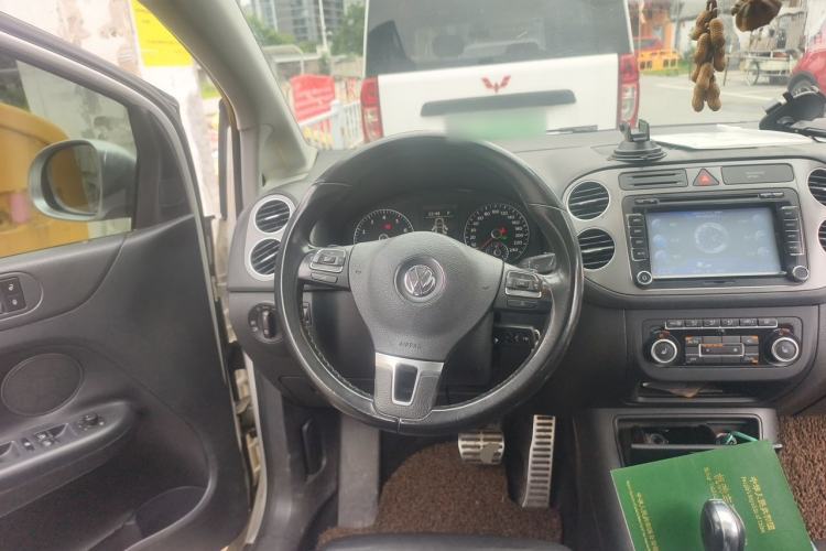 Used Volkswagen Golf 2011 1.4TSI Cross Golf Steering Wheel
