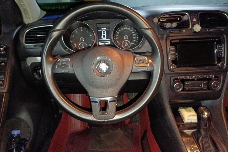 Used Volkswagen Golf 2011 1.4 TSI Automatic Luxury Edition Steering Wheel