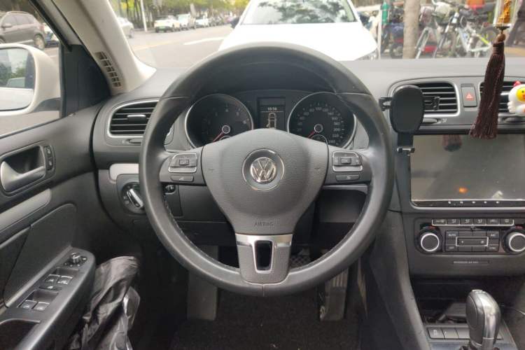 Used Volkswagen Golf 2011 1.4 TSI Comfort Travel Edition Steering Wheel