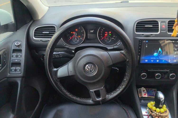 Used Volkswagen Golf 2011 1.4 TSI Automatic Comfort Model Steering Wheel