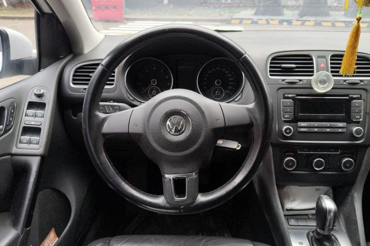 Used Volkswagen Golf 2011 1.4 TSI Automatic Comfort Model Steering Wheel