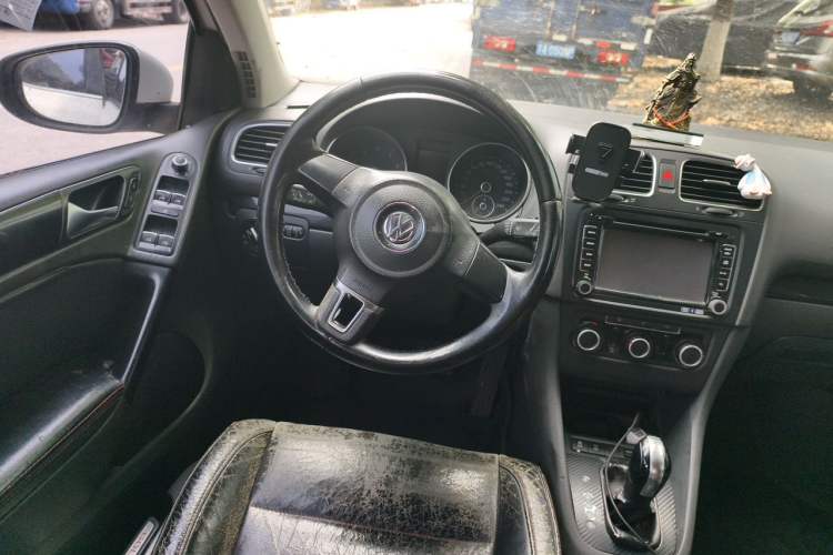 Used Volkswagen Golf 2011 1.4 TSI Automatic Comfort Model Steering Wheel