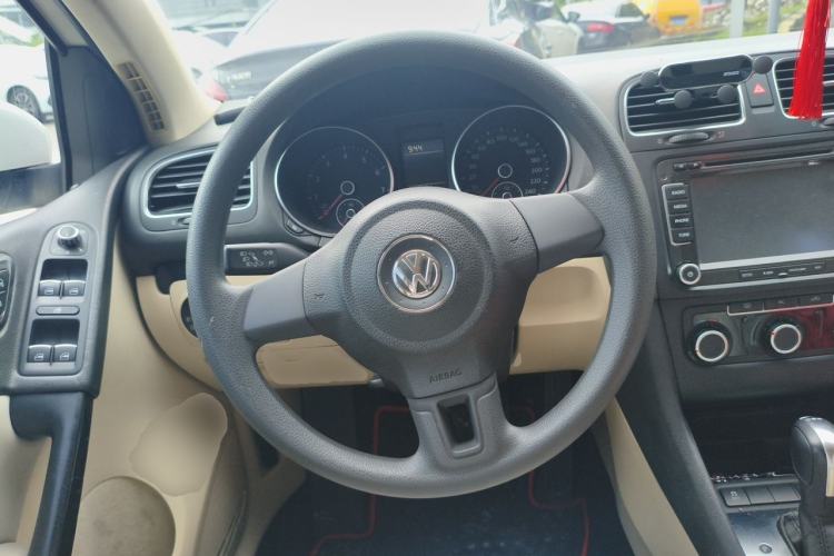 Used Volkswagen Golf 2011 1.4 TSI Automatic Comfort Model Steering Wheel