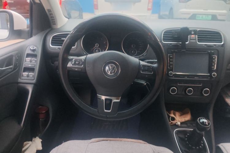 Used Volkswagen Golf 2011 1.6 Manual Comfort Model Steering Wheel