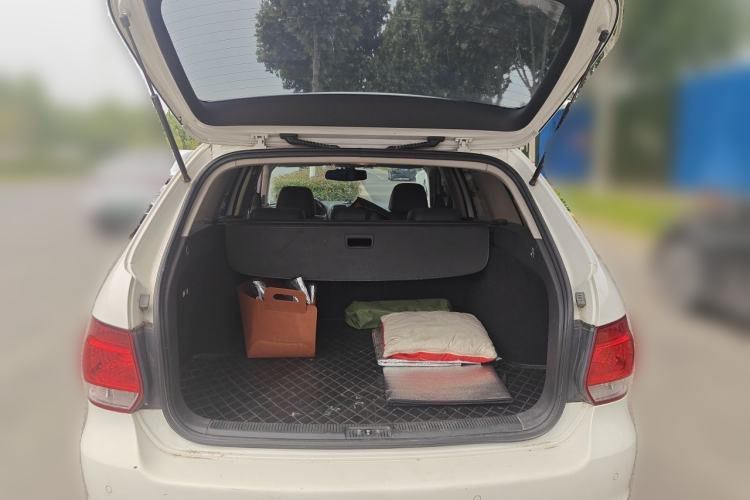 Used Volkswagen Golf 2011 1.4 TSI Luxury Touring Edition Trunk