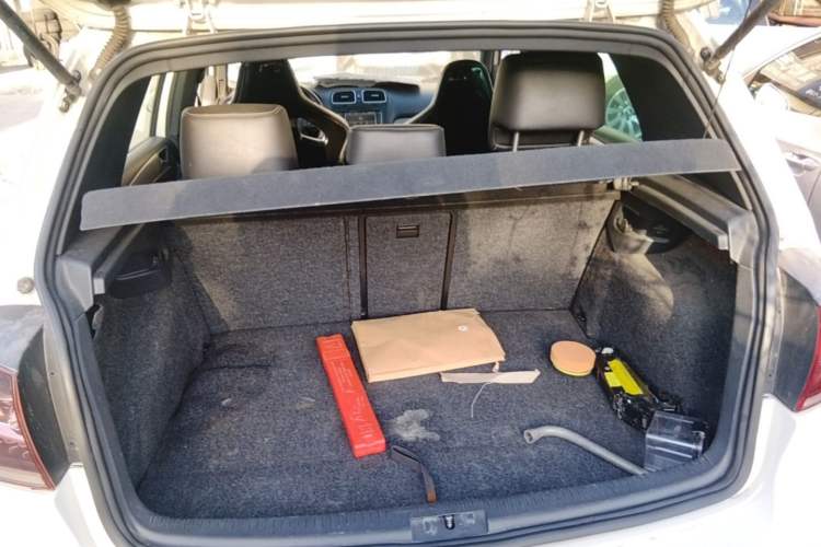 Used Volkswagen Golf 2011 2.0 TSI R Trunk