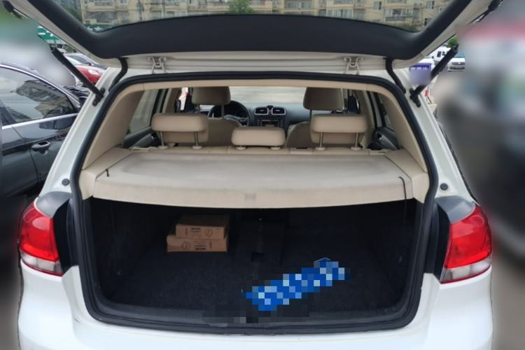 Used Volkswagen Golf 2011 1.4 TSI Automatic Luxury Edition Trunk