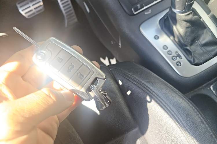 Used Volkswagen Golf 2011 1.4TSI Cross Golf Vehicle Key