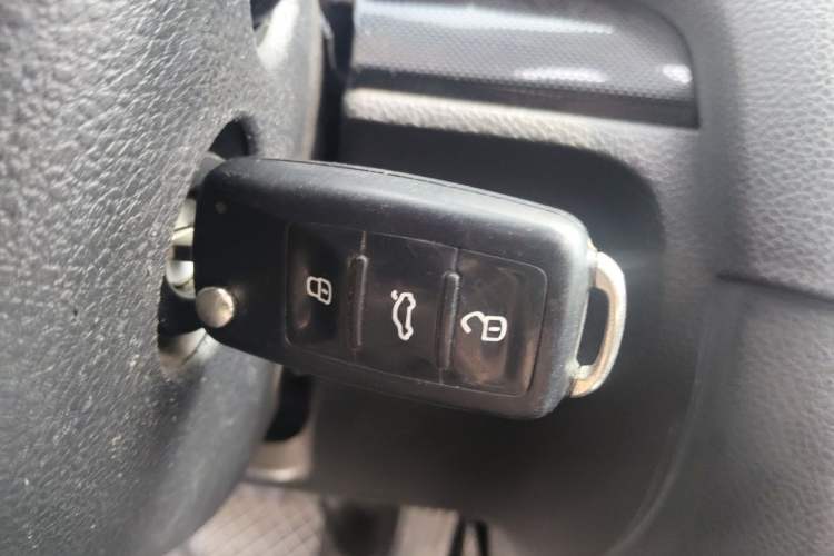 Used Volkswagen Golf 2011 1.4 TSI Automatic Comfort Model Vehicle Key