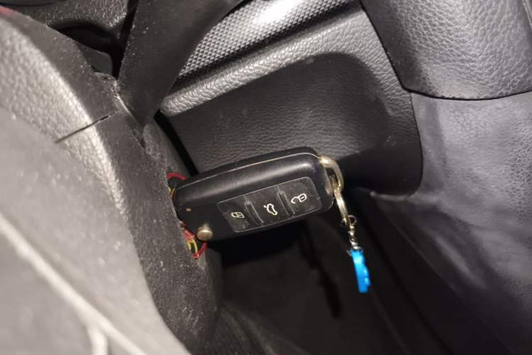 Used Volkswagen Golf 2011 1.6L Automatic Comfort Model Vehicle Key