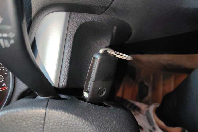 Used Volkswagen Golf 2011 1.4 TSI Comfort Travel Edition Vehicle Key