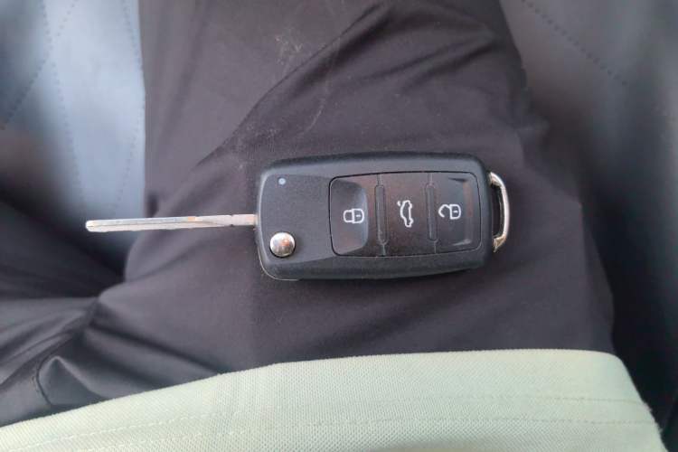 Used Volkswagen Golf 2011 1.4 TSI Automatic Comfort Model Vehicle Key