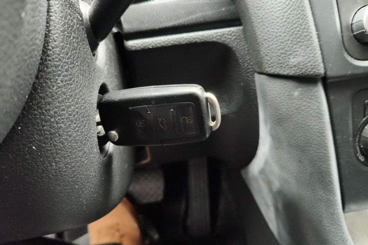 Used Volkswagen Golf 2011 1.4 TSI Automatic Comfort Model Vehicle Key