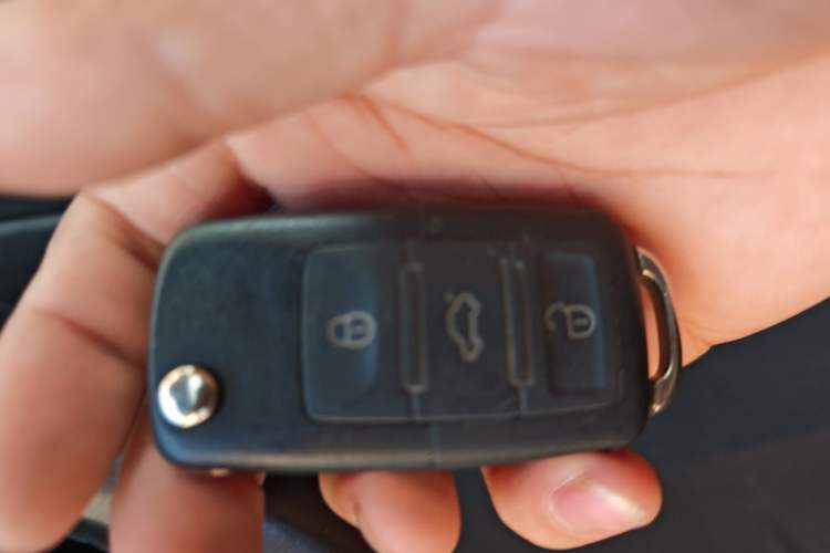 Used Volkswagen Golf 2011 1.4 TSI Automatic Luxury Edition Vehicle Key