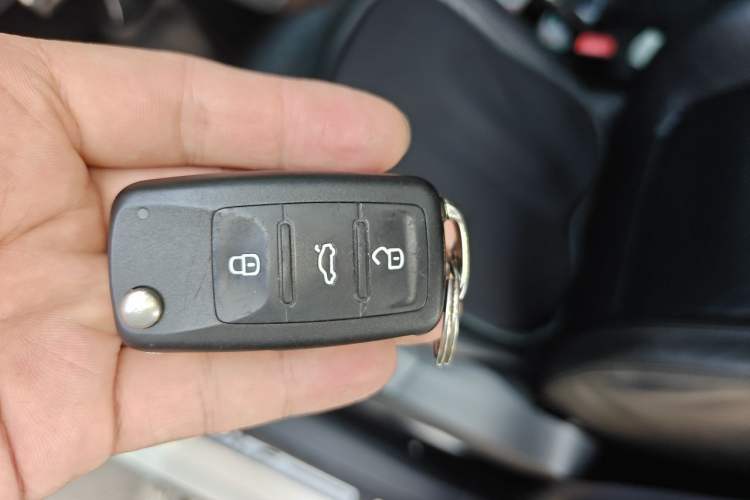 Used Volkswagen Golf 2011 1.4TSI Cross Golf Vehicle Key