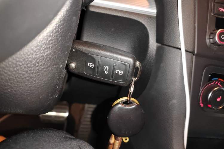 Used Volkswagen Golf 2011 2.0 TSI R Vehicle Key