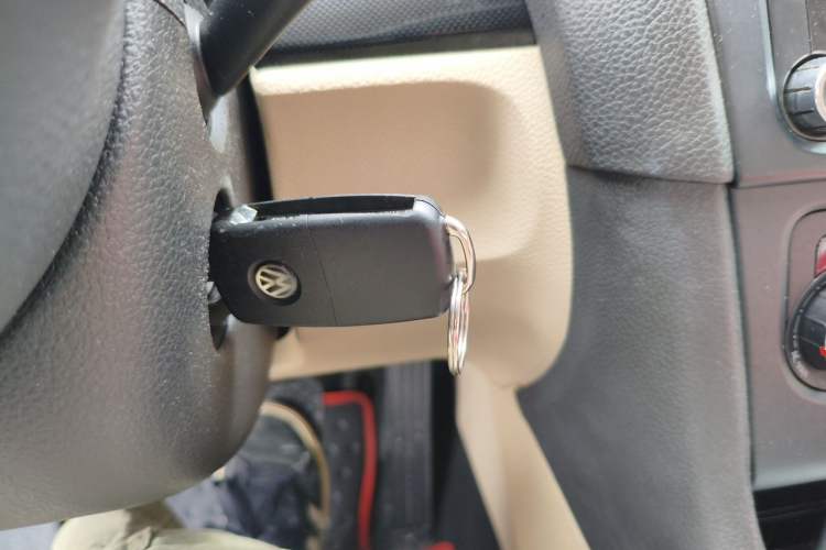 Used Volkswagen Golf 2011 1.4 TSI Automatic Comfort Model Vehicle Key