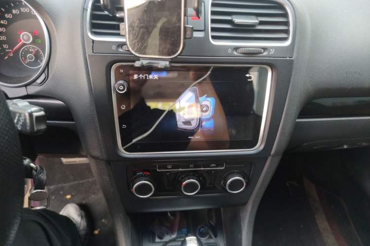 Used Volkswagen Golf 2012 1.4 TSI Automatic Comfort Edition Audio And AC Panel