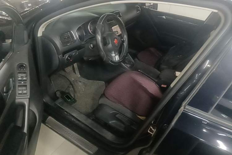 Used Volkswagen Golf 2012 1.4 TSI BlueMotion Edition Driver Seat