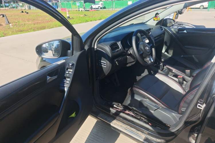 Used Volkswagen Golf 2012 1.4 TSI Manual Comfort Edition Driver Seat