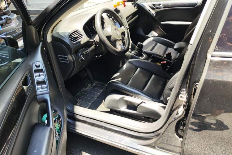 Used Volkswagen Golf 2012 1.6L Automatic Comfort Model Driver Seat