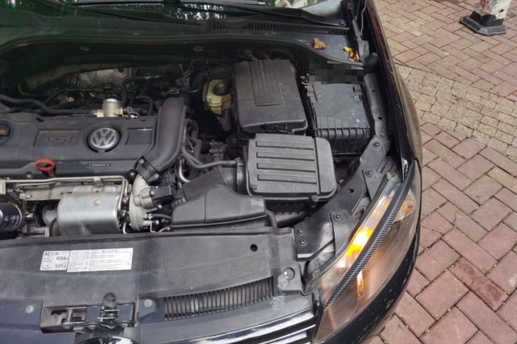 Used Volkswagen Golf 2012 1.4 TSI Automatic Comfort Edition Engine Bay Left