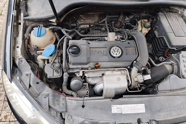 Used Volkswagen Golf 2012 1.4 TSI Automatic Comfort Edition Engine Bay Right