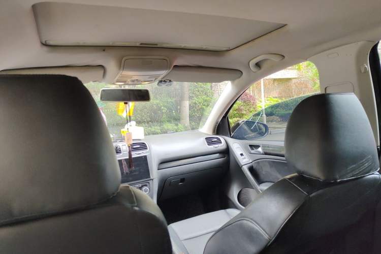Used Volkswagen Golf 2012 1.4 TSI Automatic Comfort Edition Headliner
