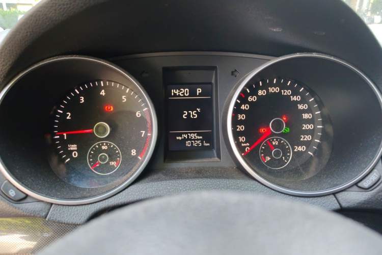 Used Volkswagen Golf 2012 1.6L Automatic Comfort Model Instrument Cluster