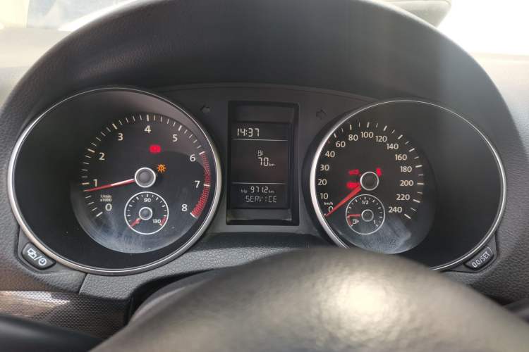 Used Volkswagen Golf 2012 1.4 TSI Manual Comfort Edition Instrument Cluster
