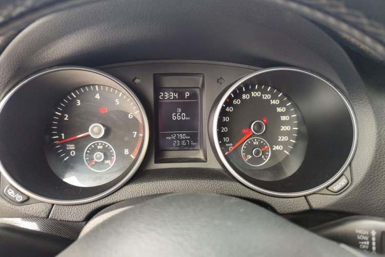 Used Volkswagen Golf 2012 1.4 TSI Automatic Comfort Edition Instrument Cluster
