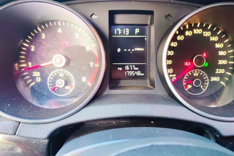 Used Volkswagen Golf 2012 1.4 TSI Automatic Comfort Edition Instrument Cluster