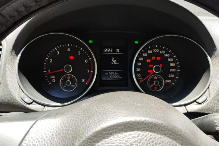 Used Volkswagen Golf 2012 1.6L Automatic Comfort Model Instrument Cluster